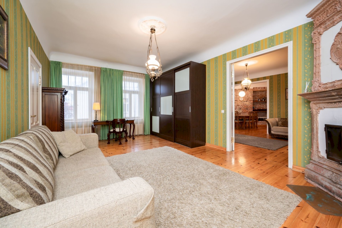 Tallinn, Kesklinna linnaosa, Kadriorg, Tina 23