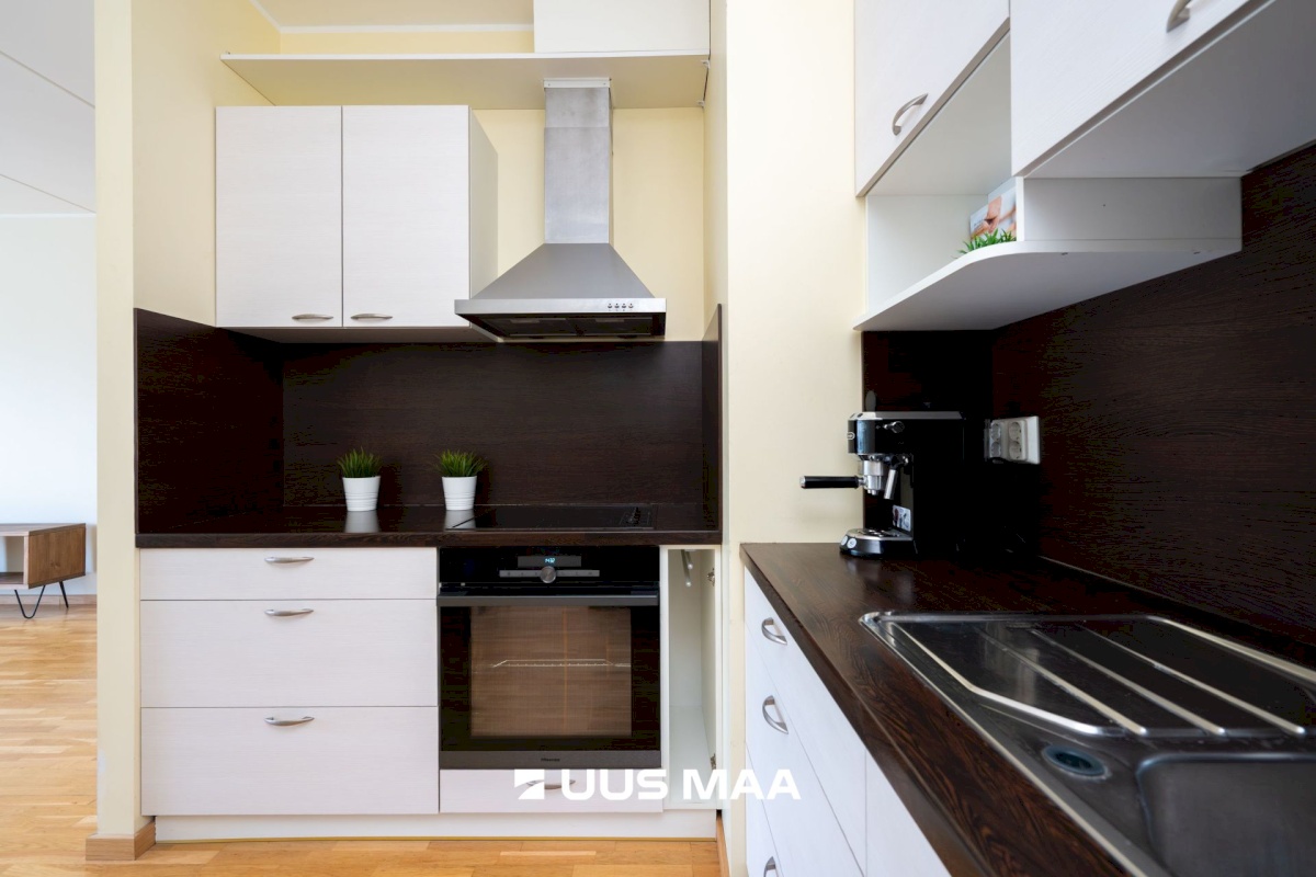 Tallinn, Mustamäe linnaosa, Keskuse 14a