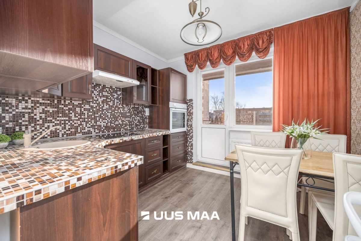 Tallinn, Lasnamäe linnaosa, Kihnu tn 18