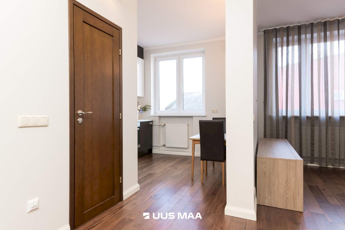 Tallinn, Kesklinna linnaosa, Narva mnt 6