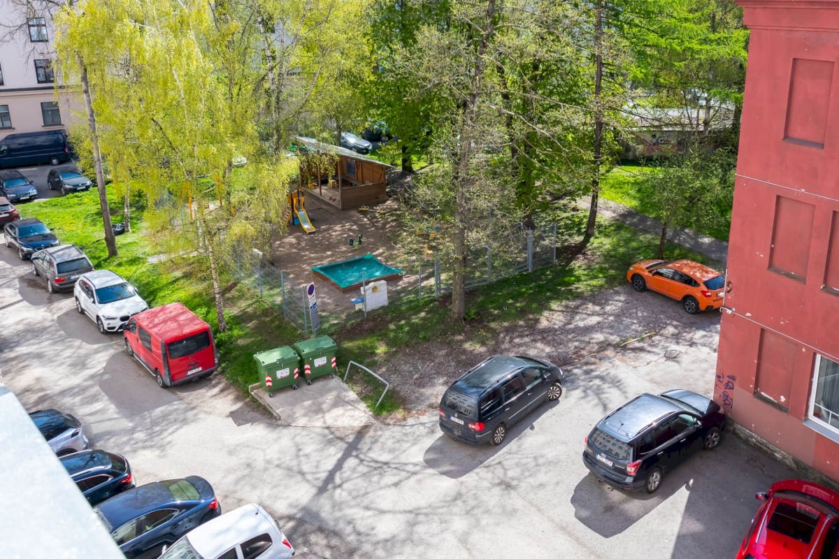 Tallinn, Kesklinna linnaosa, Narva mnt 6