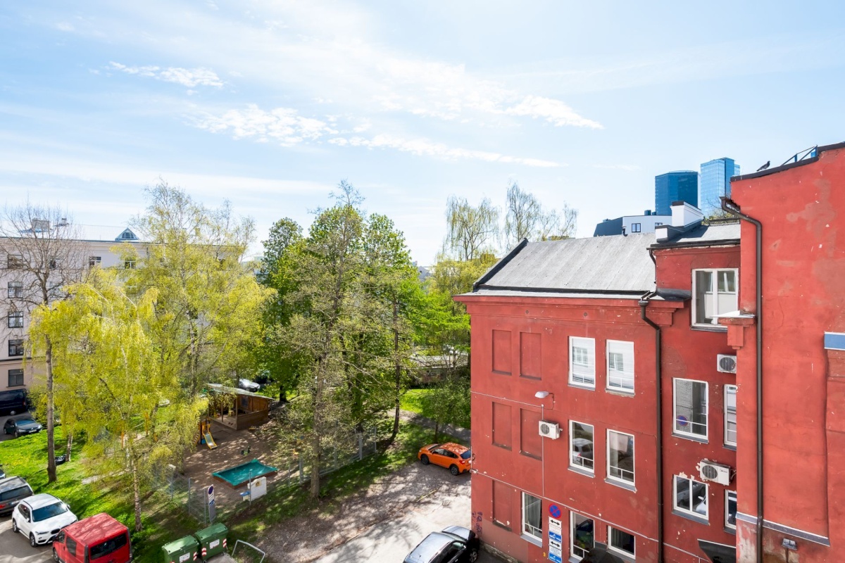 Tallinn, Kesklinna linnaosa, Narva mnt 6