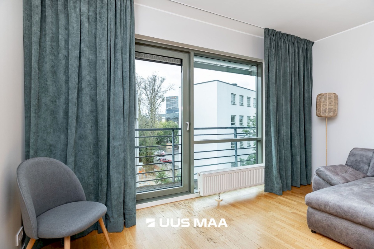 Tallinn, Kesklinna linnaosa, C. R. Jakobsoni 17