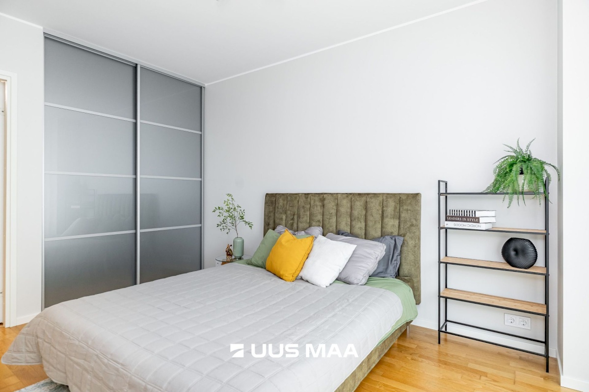 Tallinn, Kesklinna linnaosa, C. R. Jakobsoni 17