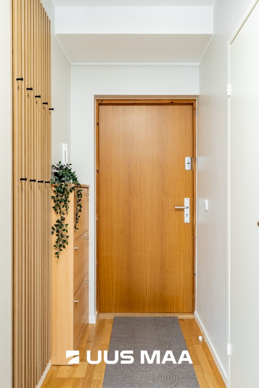 Tallinn, Kesklinna linnaosa, C. R. Jakobsoni 17