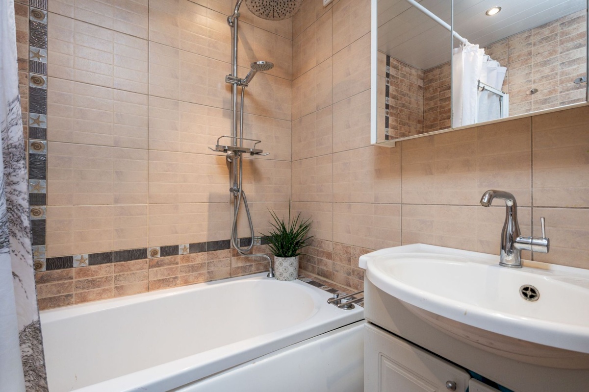 Tartu linn, Tartu linn, Annelinn, Kaunase pst 80