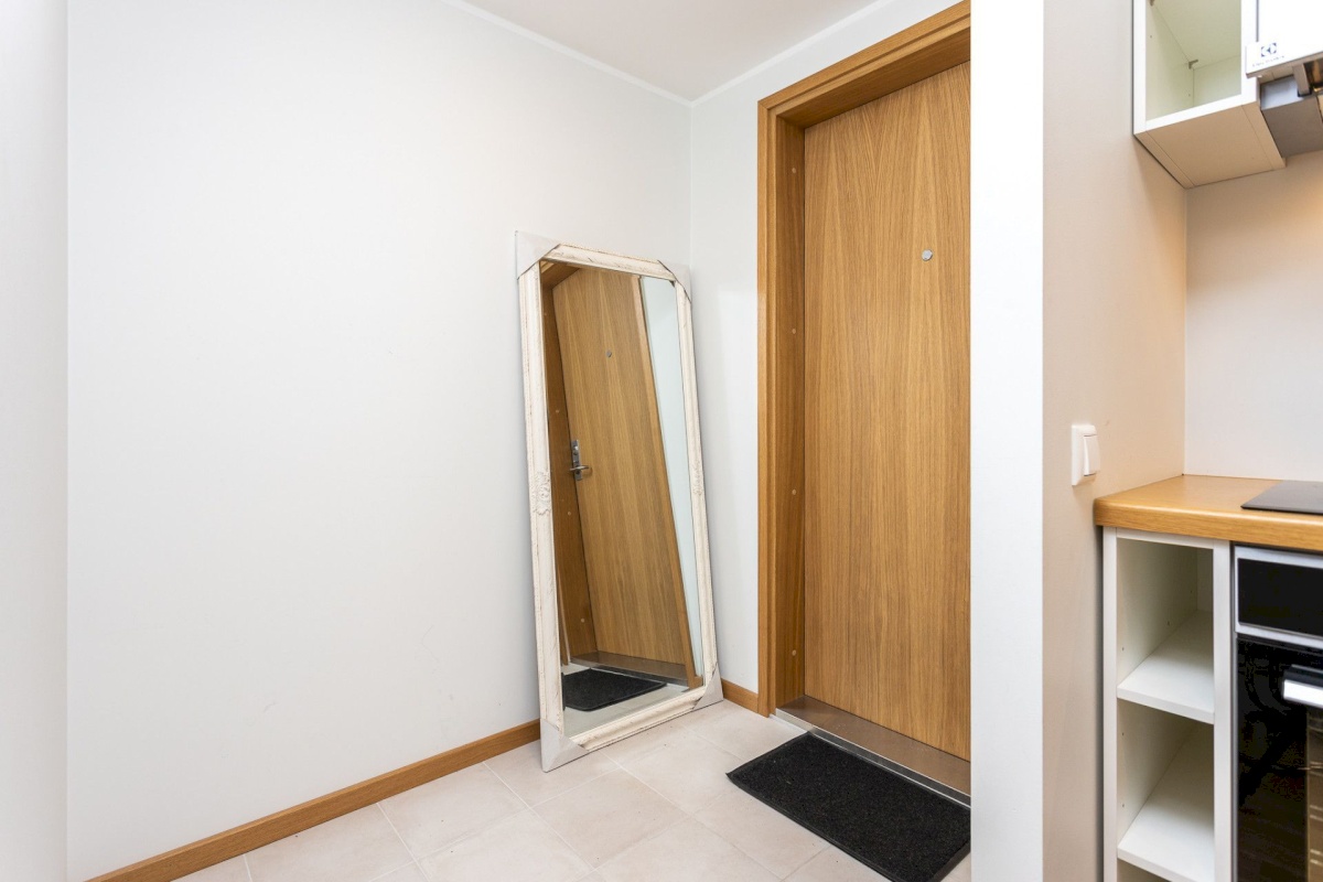 Rae vald, Peetri alevik, Hansa tee 1