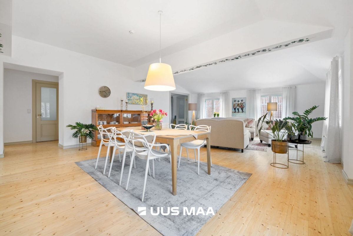 Tallinn, Kesklinna linnaosa, Vanalinna, Rüütli 13