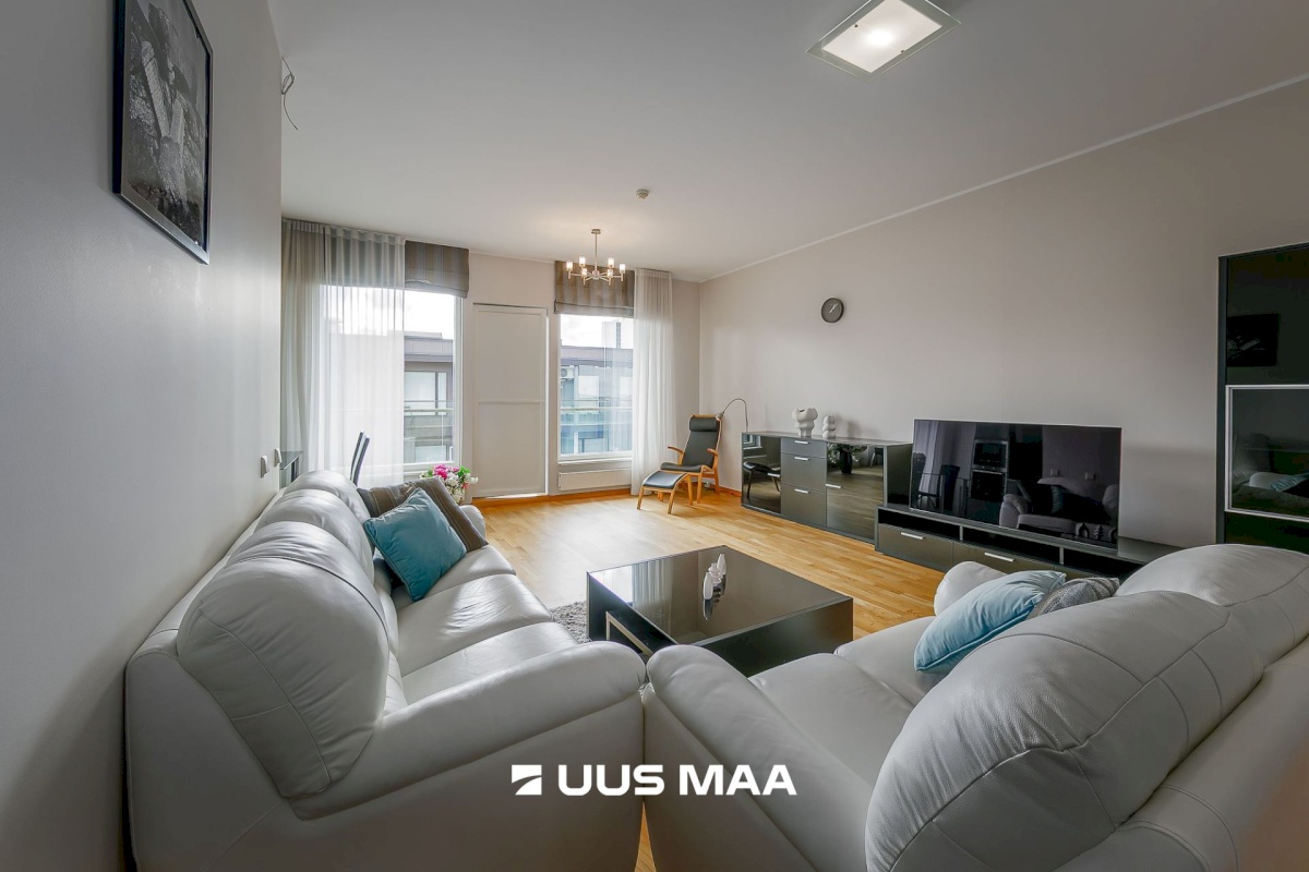 Tallinn, Kesklinna linnaosa, Hobujaama 10