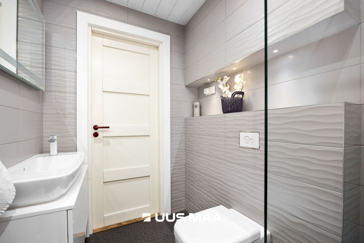 Tallinn, Kesklinna linnaosa, Viru Väljak 6