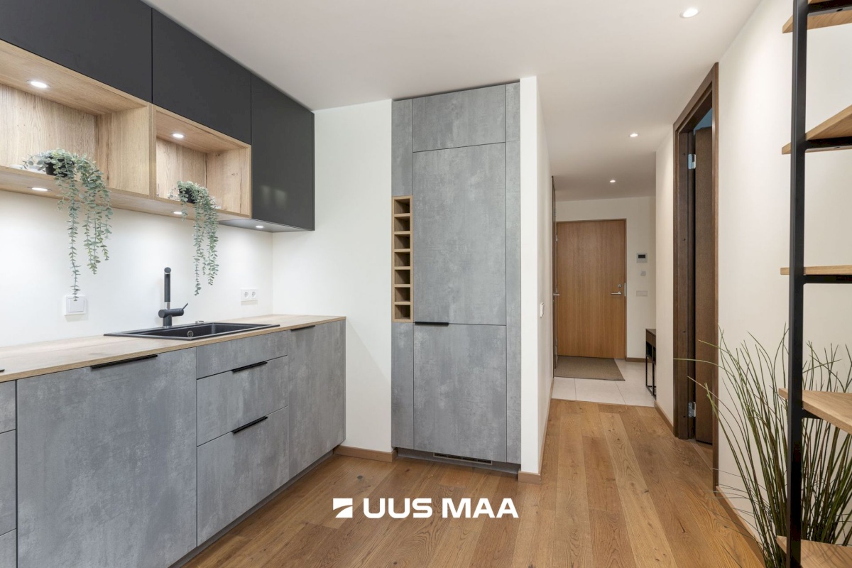 Tallinn, Kesklinna linnaosa, Kadriorg, Filmi 7