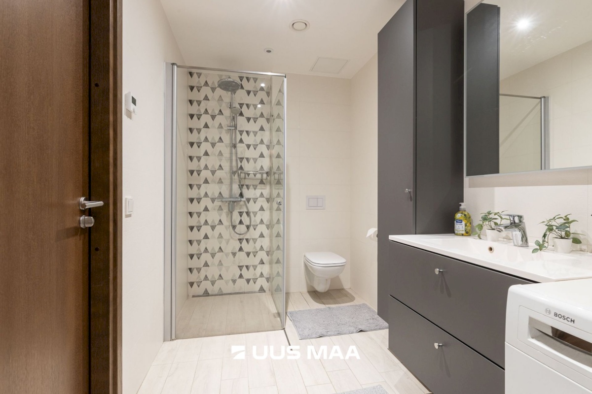 Tallinn, Kesklinna linnaosa, Kadriorg, Filmi 7