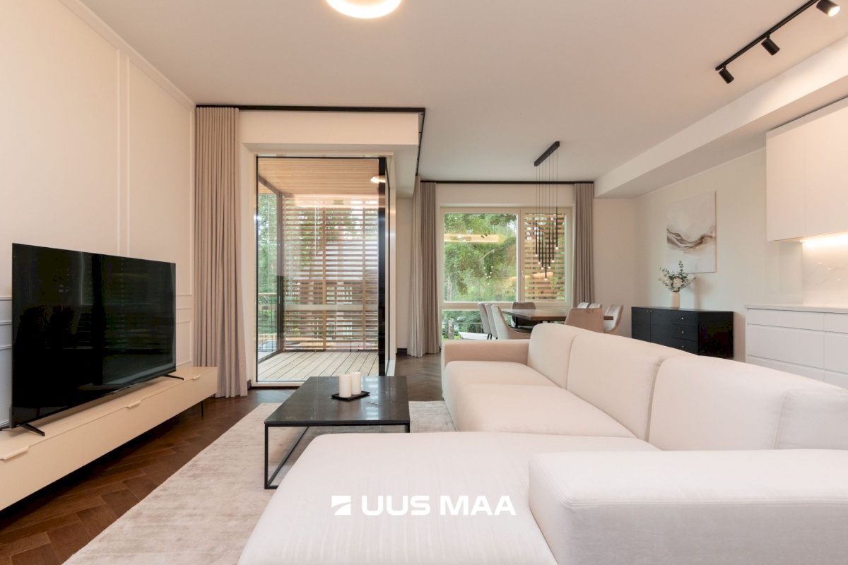 Tallinn, Nõmme linnaosa, Pärnu mnt 328