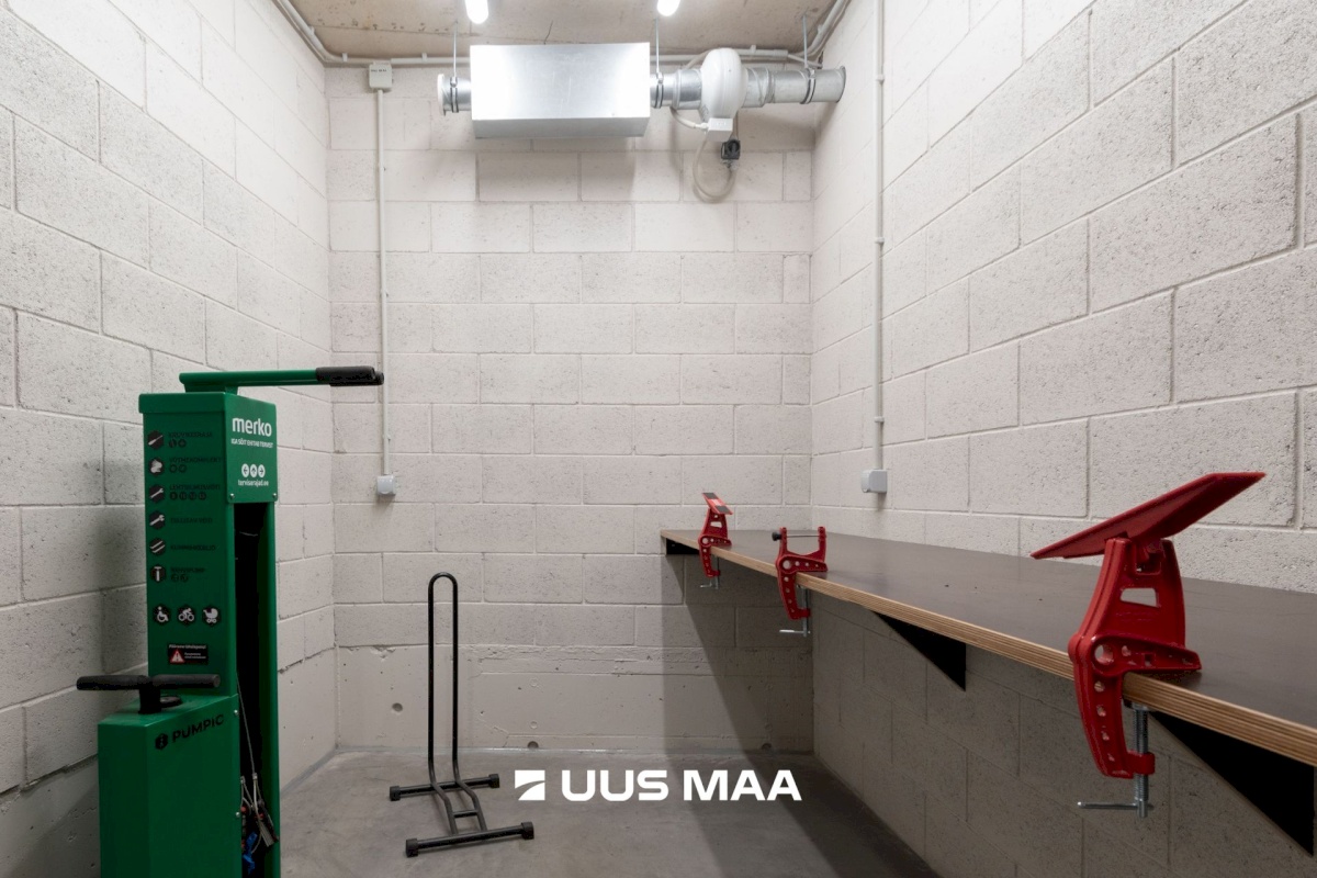 Tallinn, Nõmme linnaosa, Pärnu mnt 328