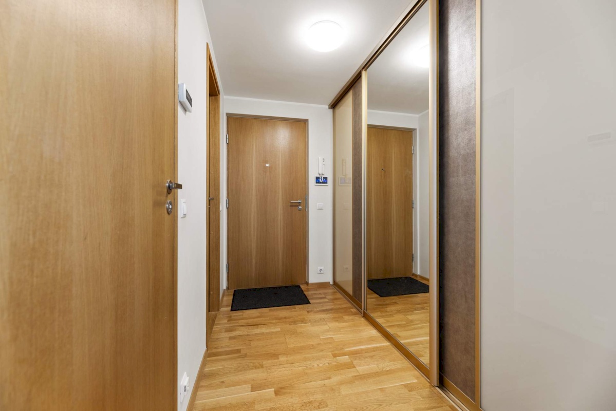 Tallinn, Lasnamäe linnaosa, Meeliku tn 21/3