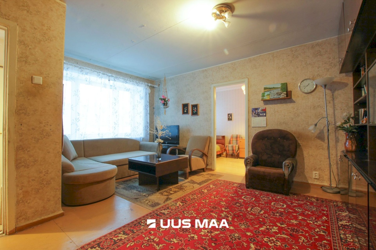 Tori vald, Sindi linn, Jaama tn 6