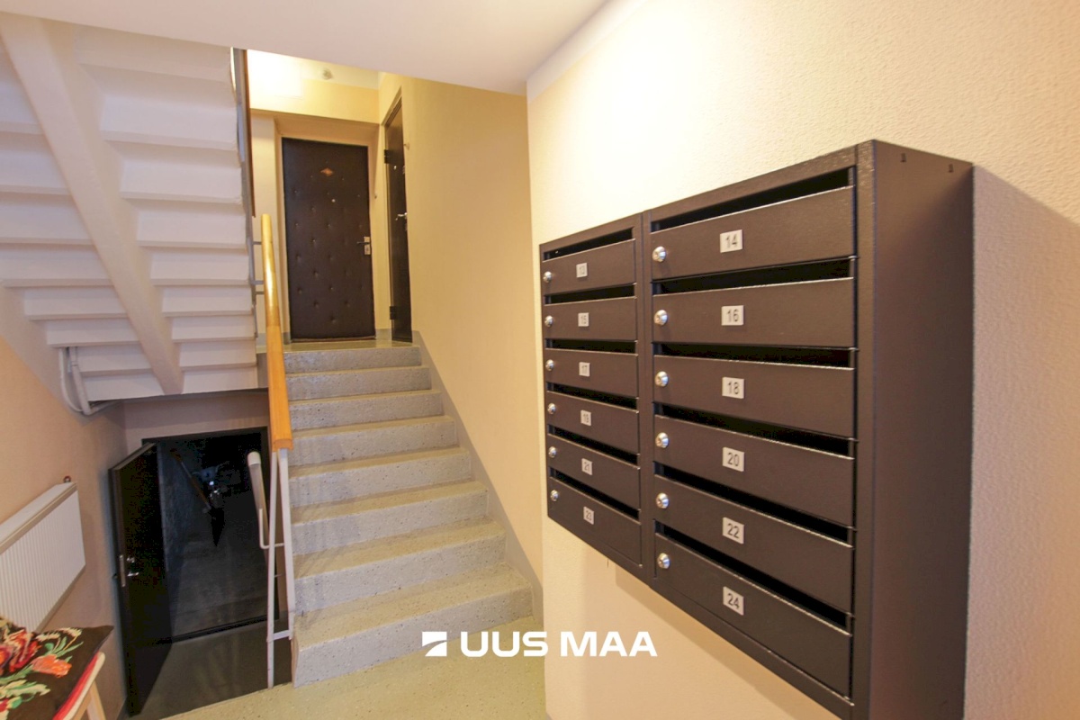 Tori vald, Sindi linn, Jaama tn 6