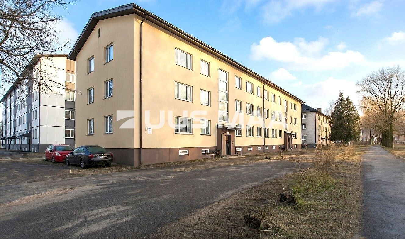 Tori vald, Sindi linn, Jaama tn 6