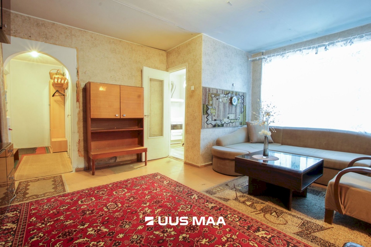 Tori vald, Sindi linn, Jaama tn 6