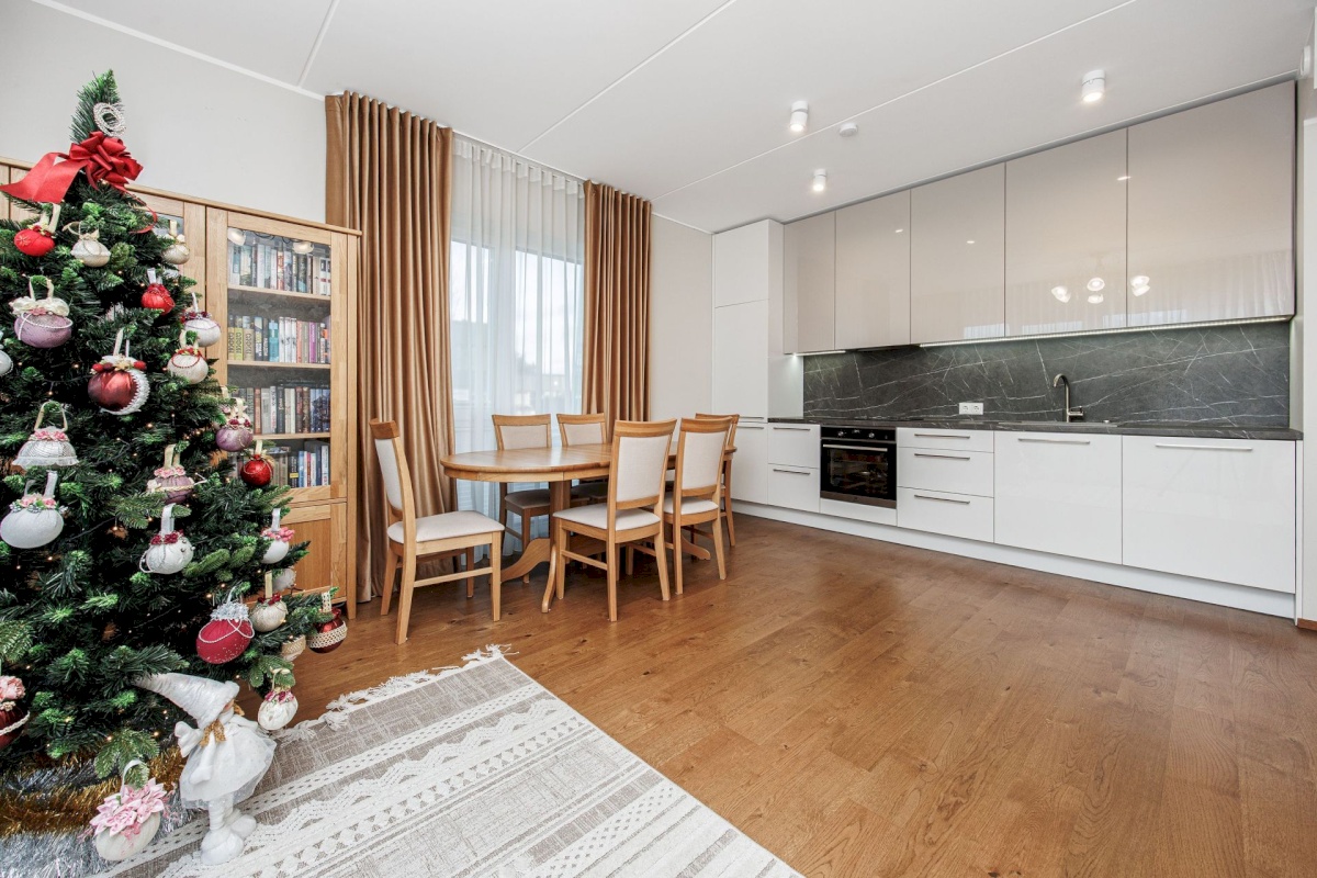 Rae vald, Peetri alevik, Järvepõllu tee 1