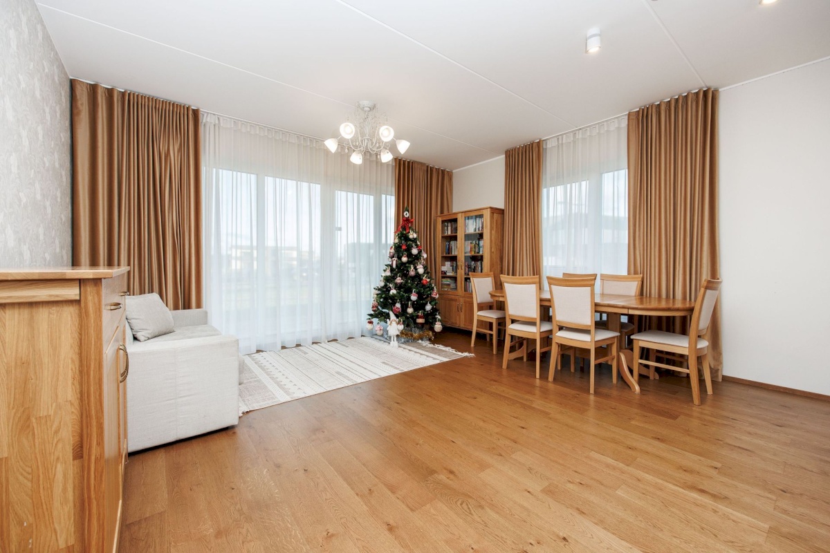 Rae vald, Peetri alevik, Järvepõllu tee 1