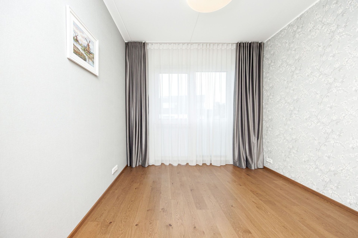 Rae vald, Peetri alevik, Järvepõllu tee 1