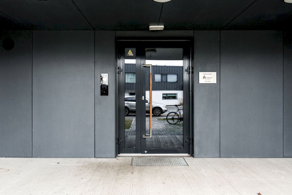 Rae vald, Peetri alevik, Järvepõllu tee 1