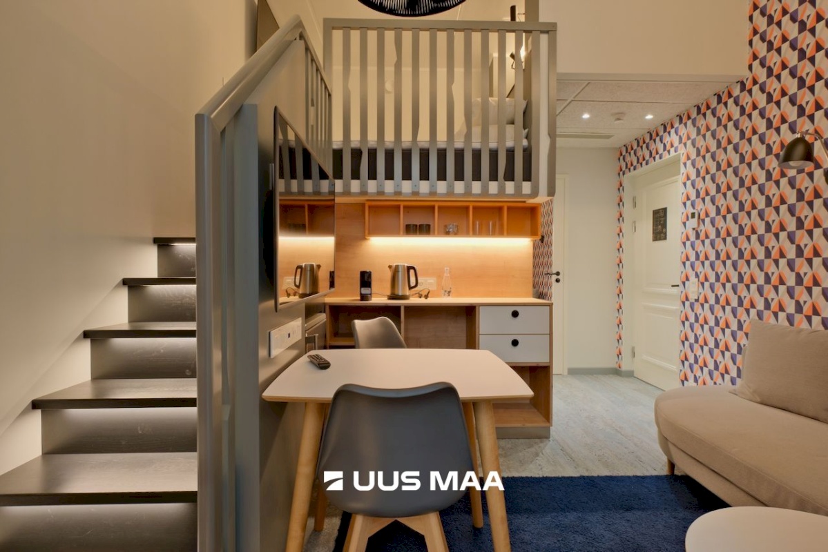 Tallinn, Kesklinna linnaosa, Südalinn, Pärnu mnt 17