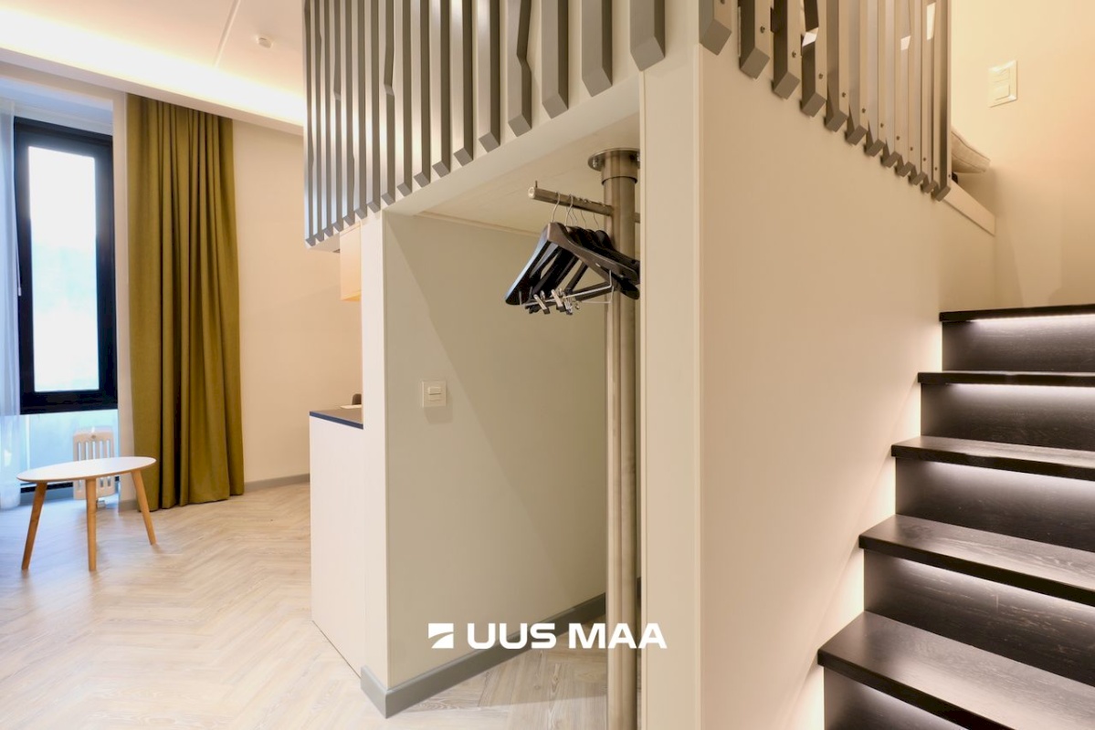 Tallinn, Kesklinna linnaosa, Südalinn, Pärnu mnt 17