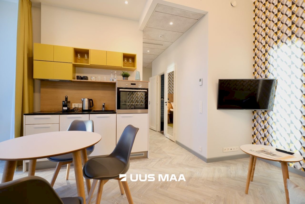 Tallinn, Kesklinna linnaosa, Südalinn, Pärnu mnt 17