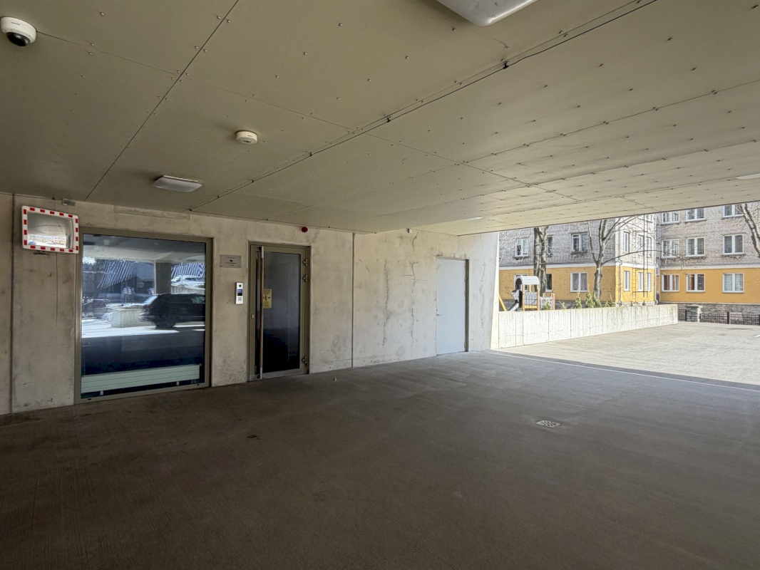 Tallinn, Põhja-Tallinna linnaosa, Madala 16