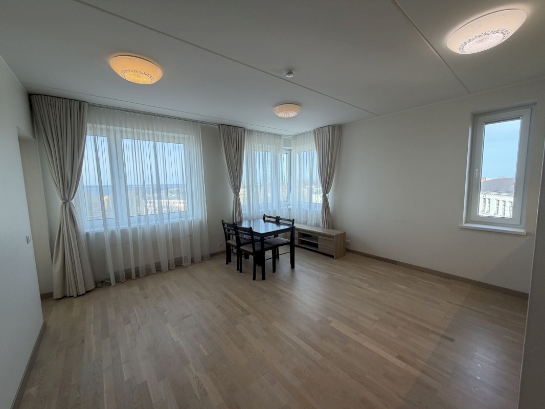 Tallinn, Põhja-Tallinna linnaosa, Madala 16