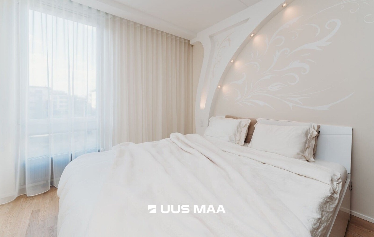 Tallinn, Kesklinna linnaosa, Kadriorg, Liivaoja 2