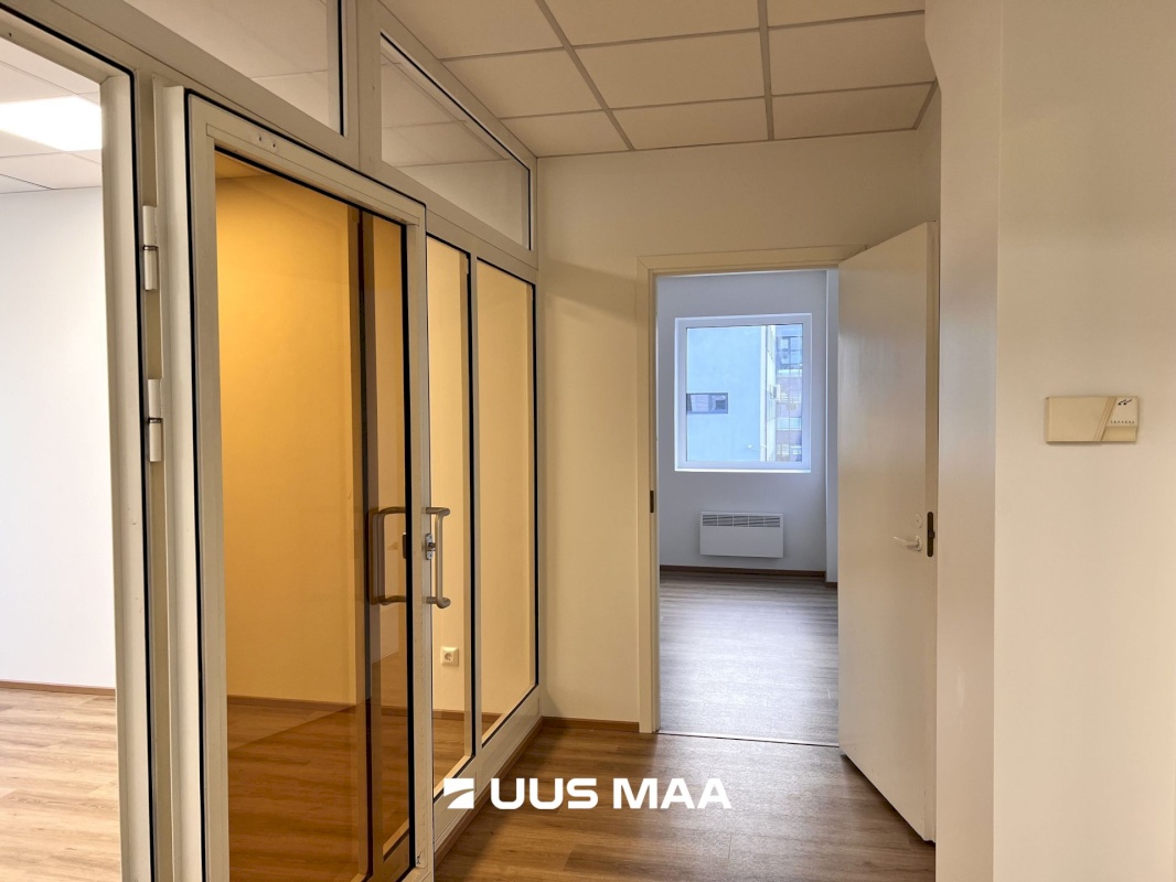 Tallinn, Kristiine linnaosa, Pärnu mnt 160C