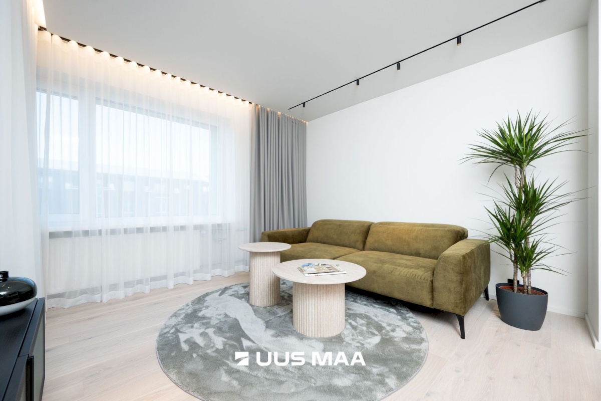 Tallinn, Kesklinna linnaosa, Kompassi, Pronksi 6