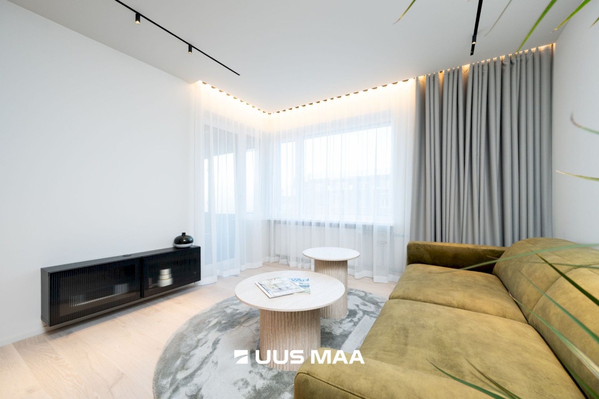 Tallinn, Kesklinna linnaosa, Kompassi, Pronksi 6