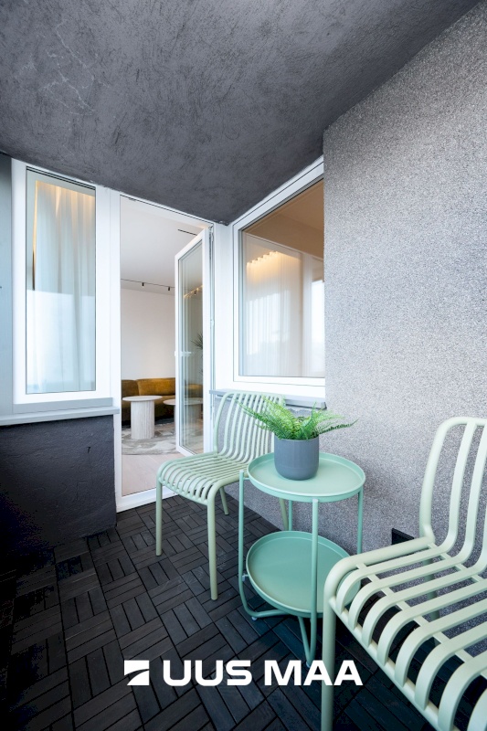 Tallinn, Kesklinna linnaosa, Kompassi, Pronksi 6