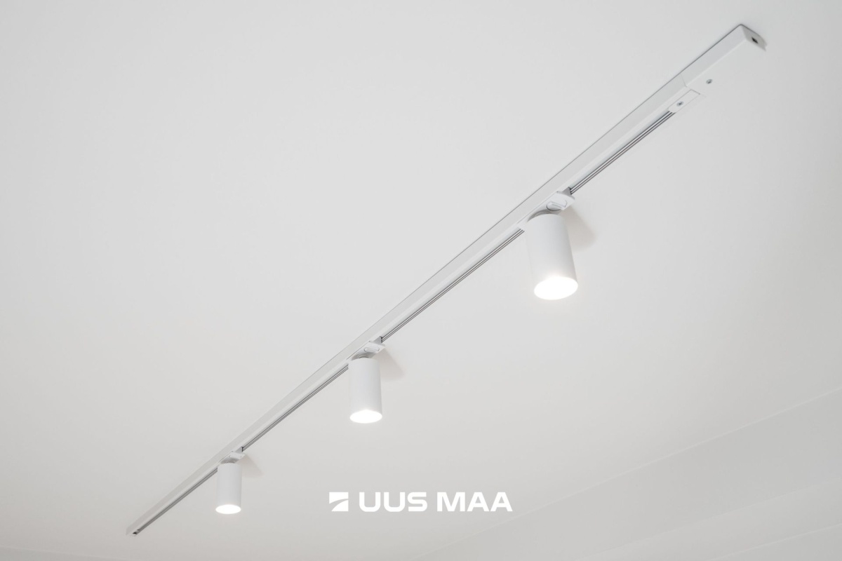 Tallinn, Kesklinna linnaosa, Kompassi, Pronksi 6