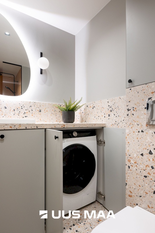 Tallinn, Kesklinna linnaosa, Kompassi, Pronksi 6