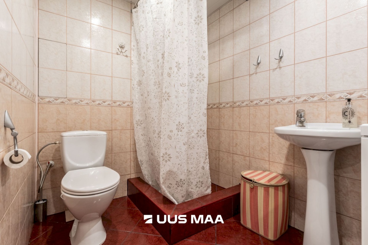 Tallinn, Mustamäe linnaosa, Kadaka, Kadaka tee 163