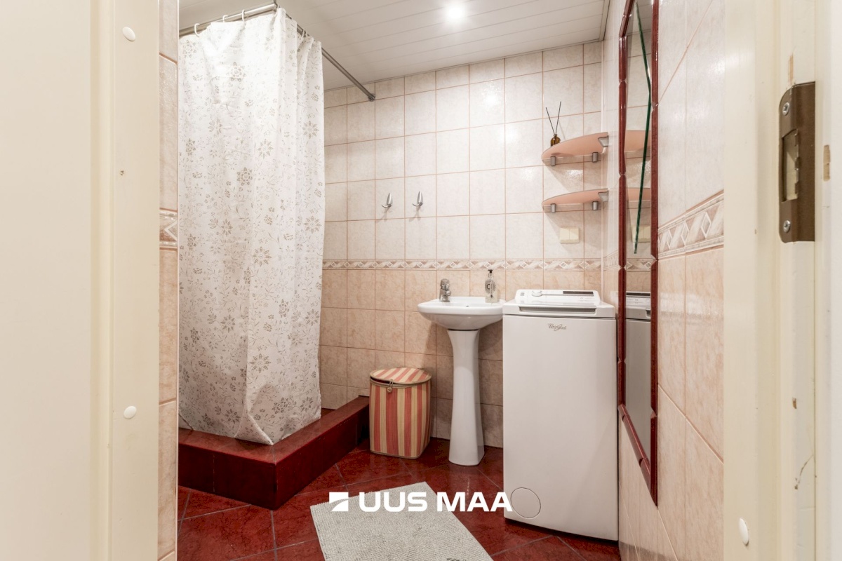 Tallinn, Mustamäe linnaosa, Kadaka, Kadaka tee 163