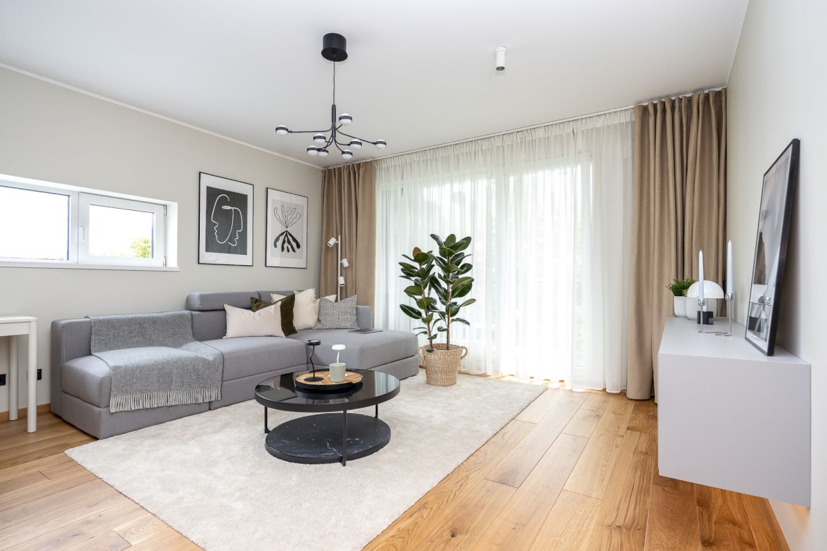 Tallinn, Kesklinna linnaosa, Kaarli pst 8