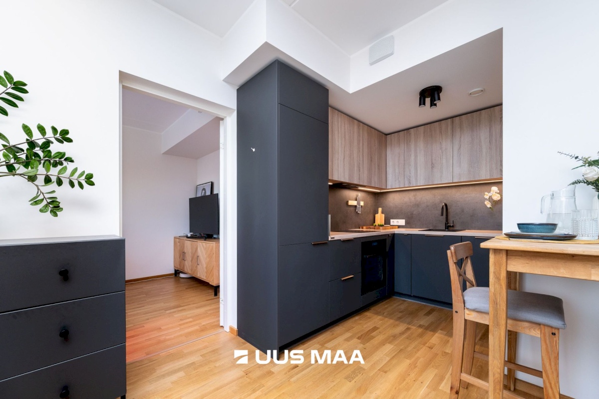 Tallinn, Mustamäe linnaosa, Kadaka, Aiandi 7/1