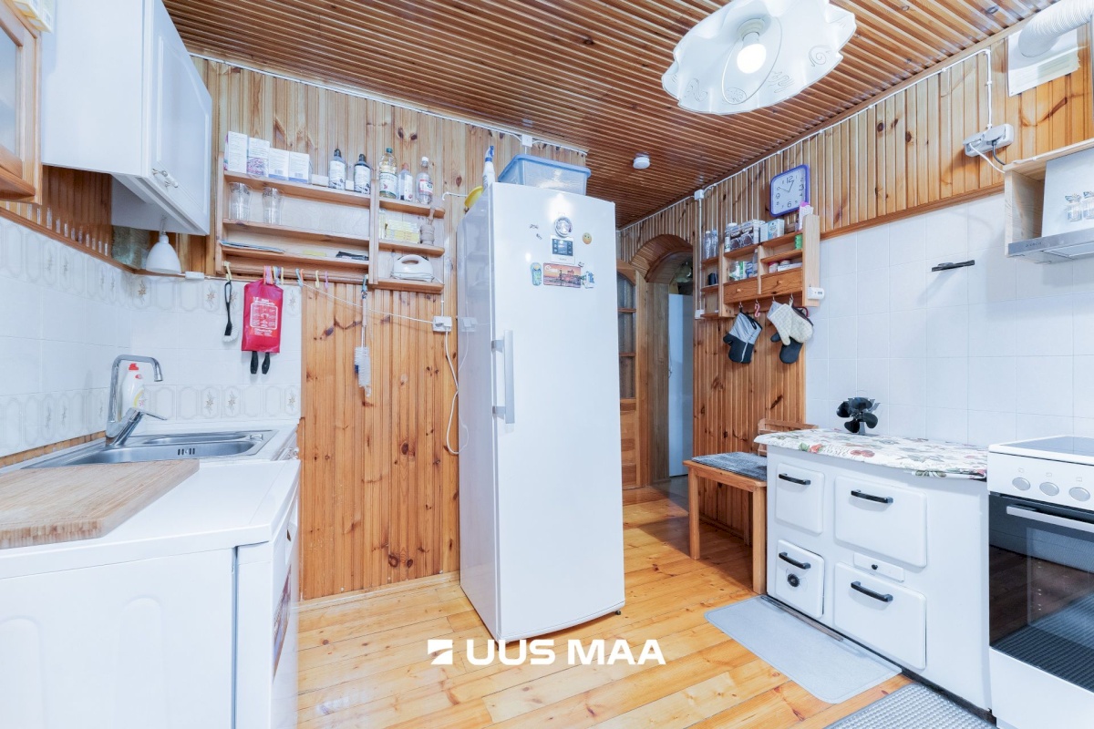 Põhja-Pärnumaa vald, Vändra alev, Posti 6