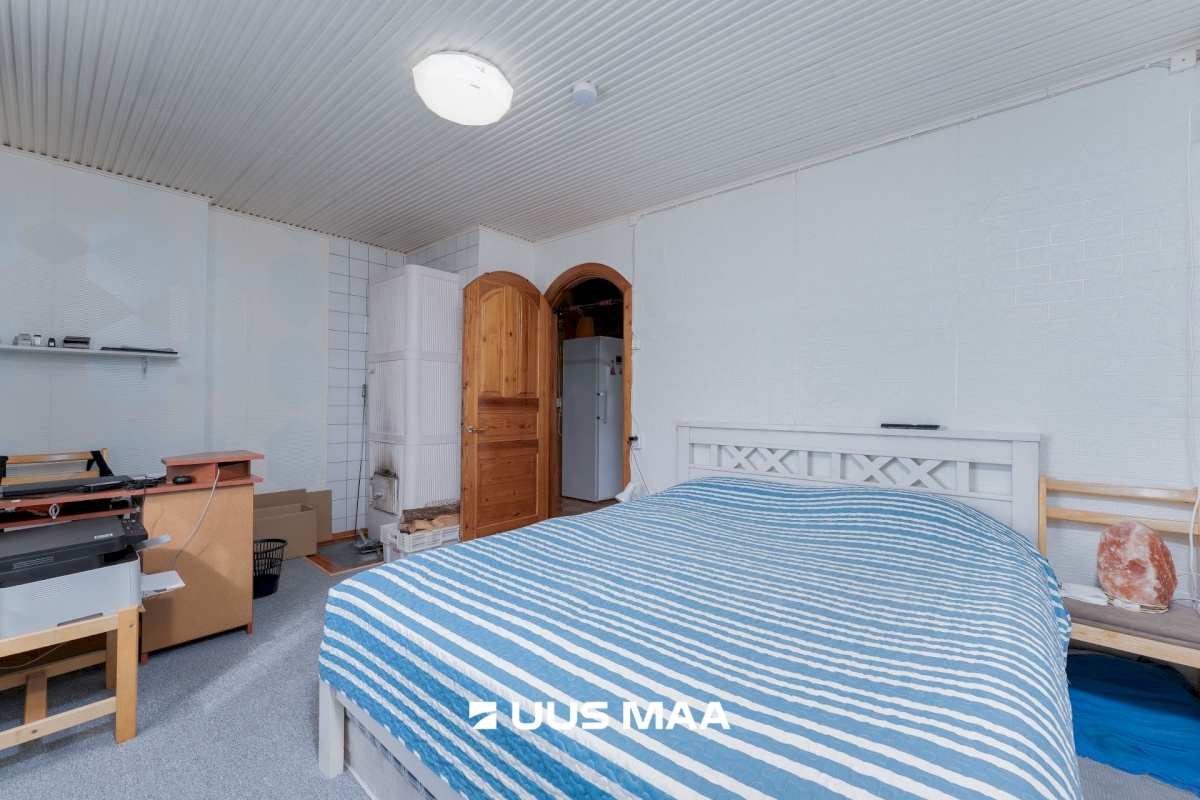 Põhja-Pärnumaa vald, Vändra alev, Posti 6