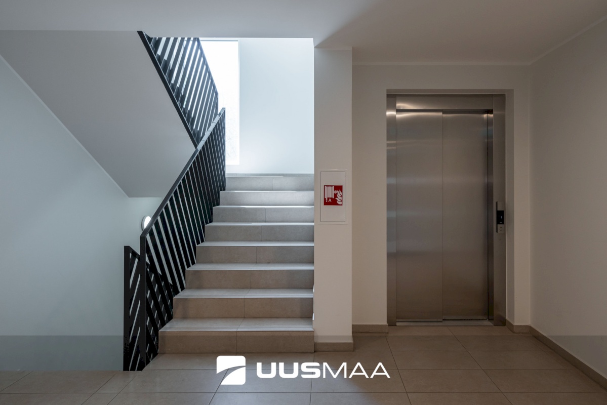 Tallinn, Kesklinna linnaosa, Sadama, Tuukri 1B