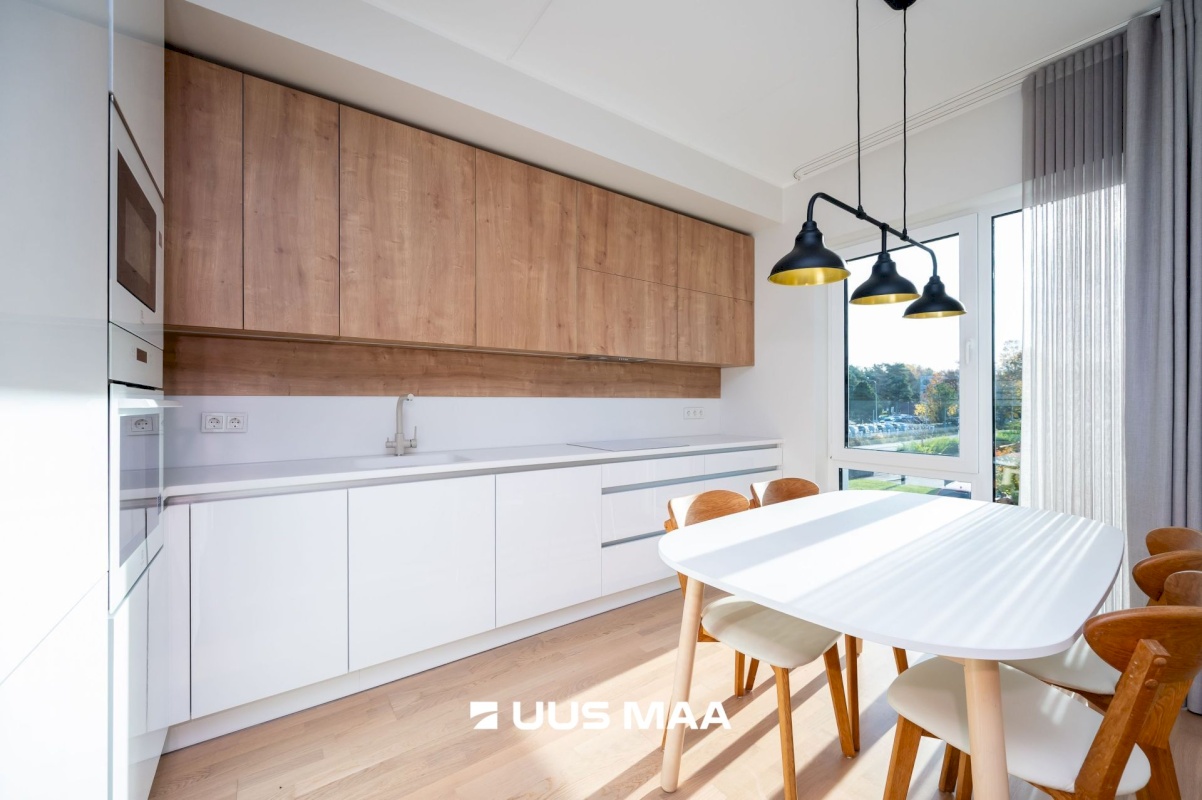 Tallinn, Mustamäe linnaosa, Kadaka, Kivinuka 4