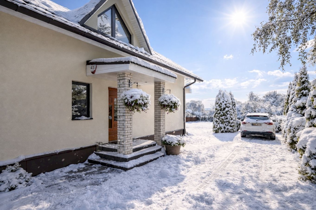 Rae vald, Jüri alevik, Aaviku tee 11