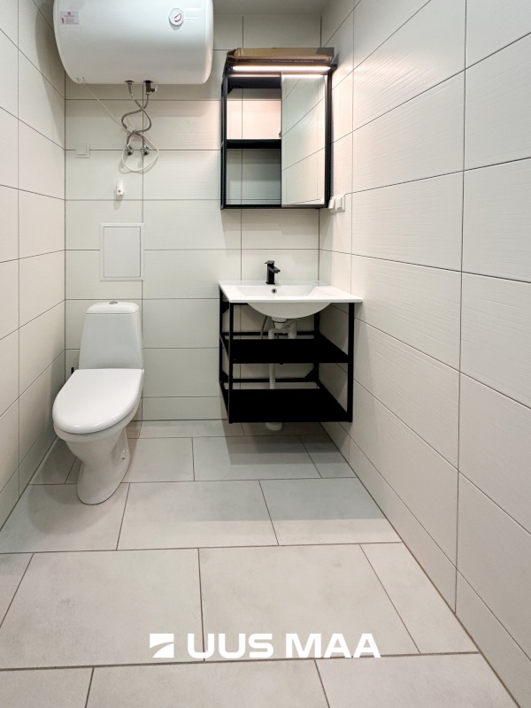 Tapa vald, Tapa linn, Üleviste 12