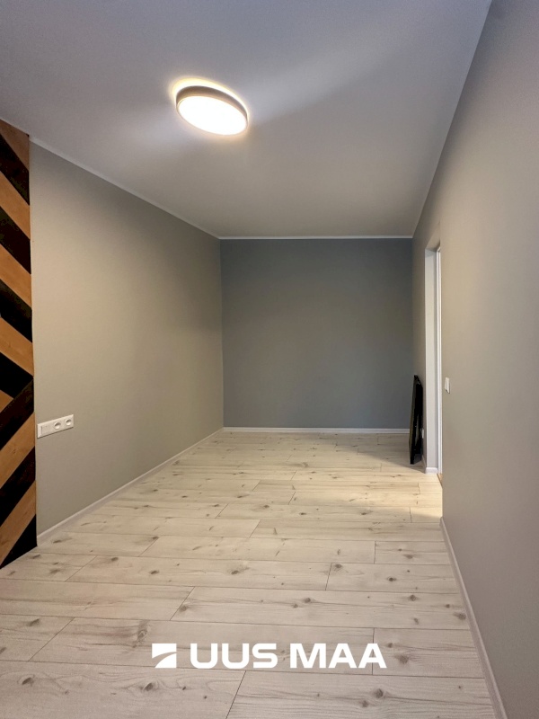 Tapa vald, Tapa linn, Üleviste 12